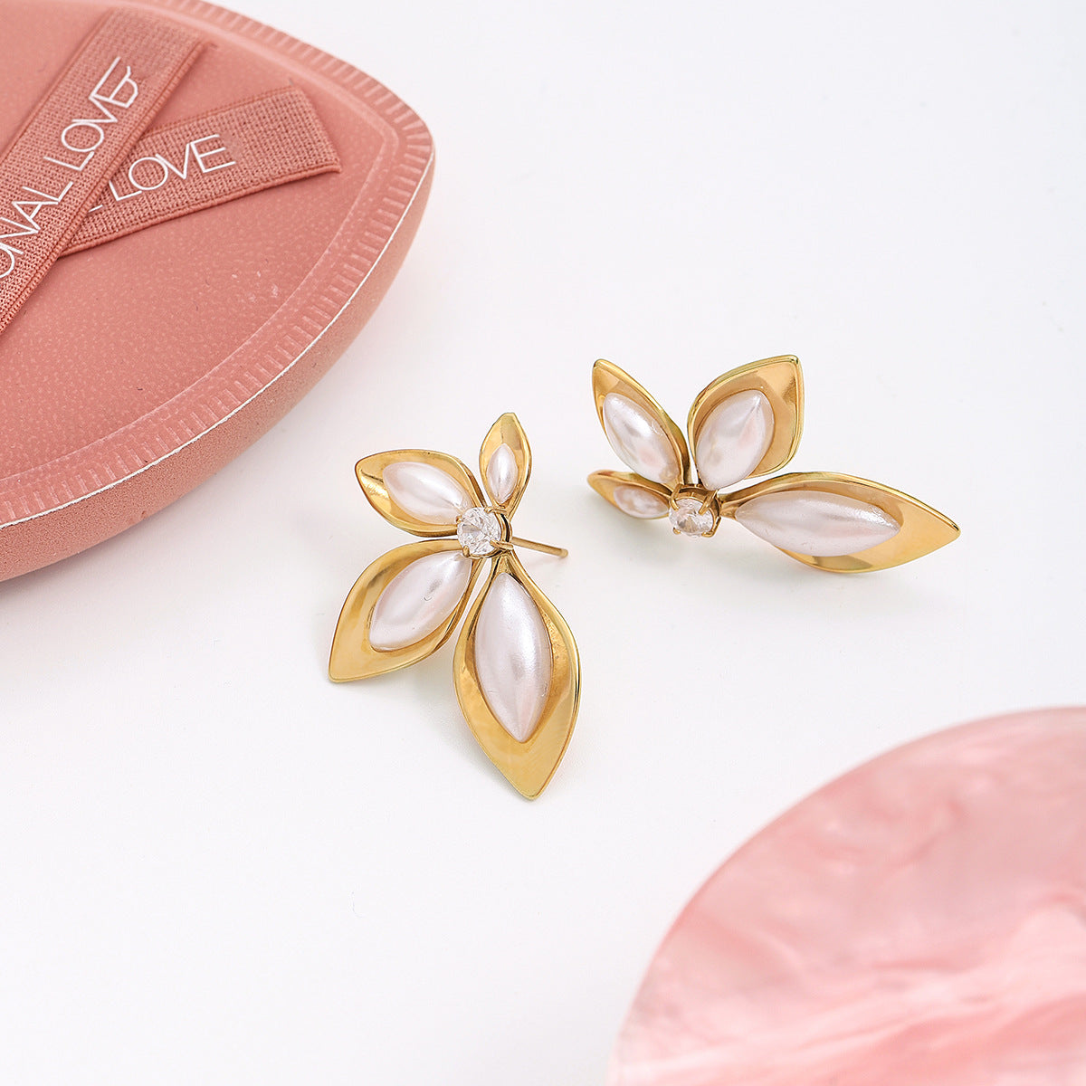 Maple Leaf Pearl & Zircon Stud Earrings – 18K Gold Plated Stainless Steel Elegant Jewelry for Women