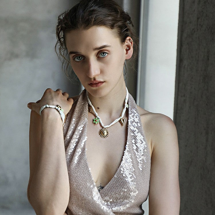 Edgy Ribbon Sun Pendant Necklace – 18K Gold Plated Stainless Steel Trendy Boutique Jewelry for Women
