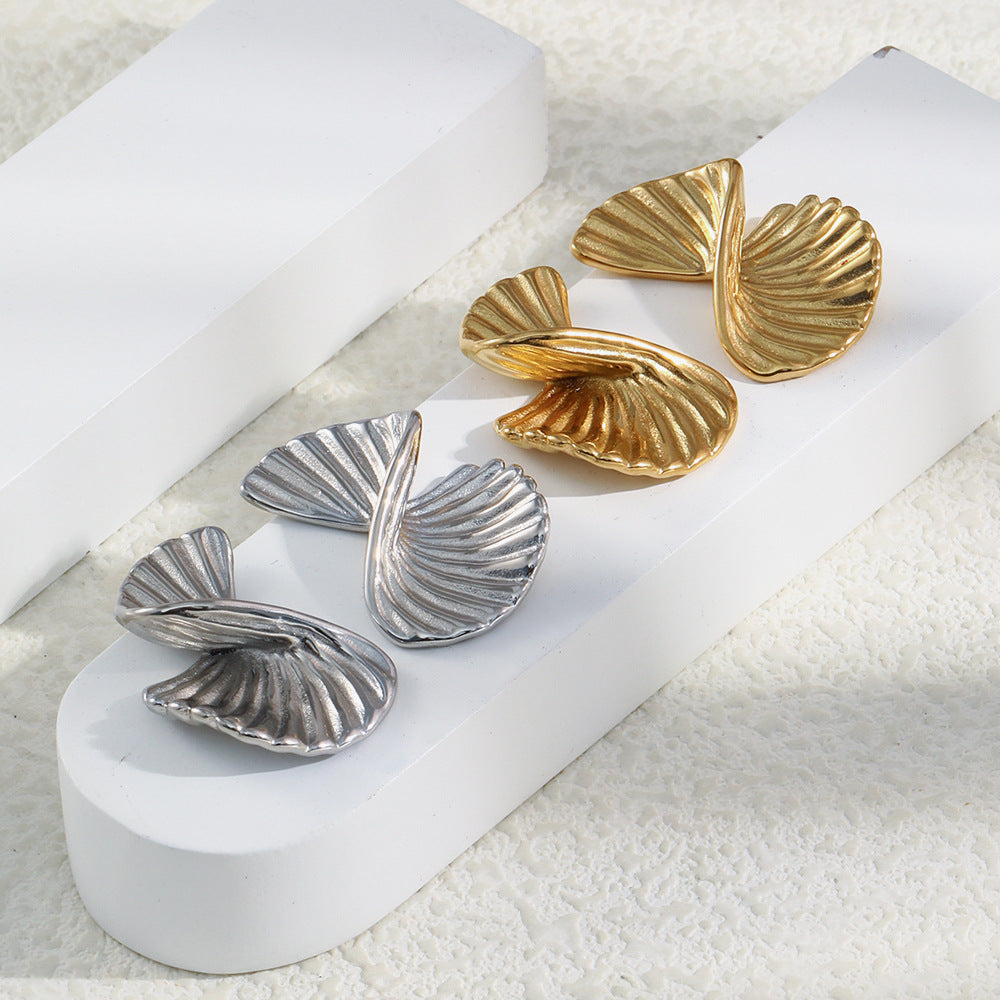 Twist Fan Stud Earrings – 18K Gold Plated Stainless Steel Minimalist Geometric Jewelry for Women