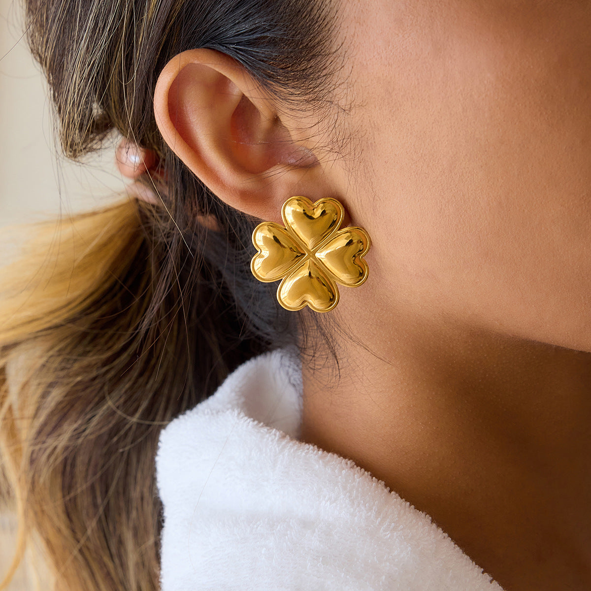 Four-Leaf Clover Earrings – Stainless Steel Vintage Luxury Jewelry for Women